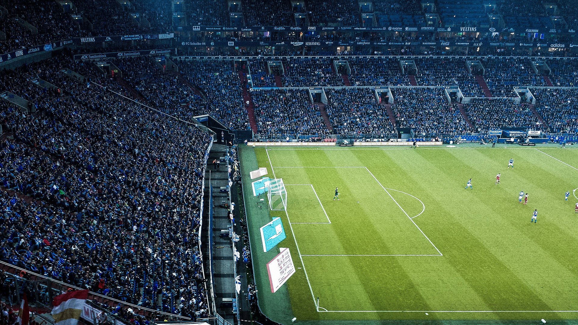 爱游戏平台-亚洲洲际足球争霸赛场内外风起云涌，亚洲足球赛程2021