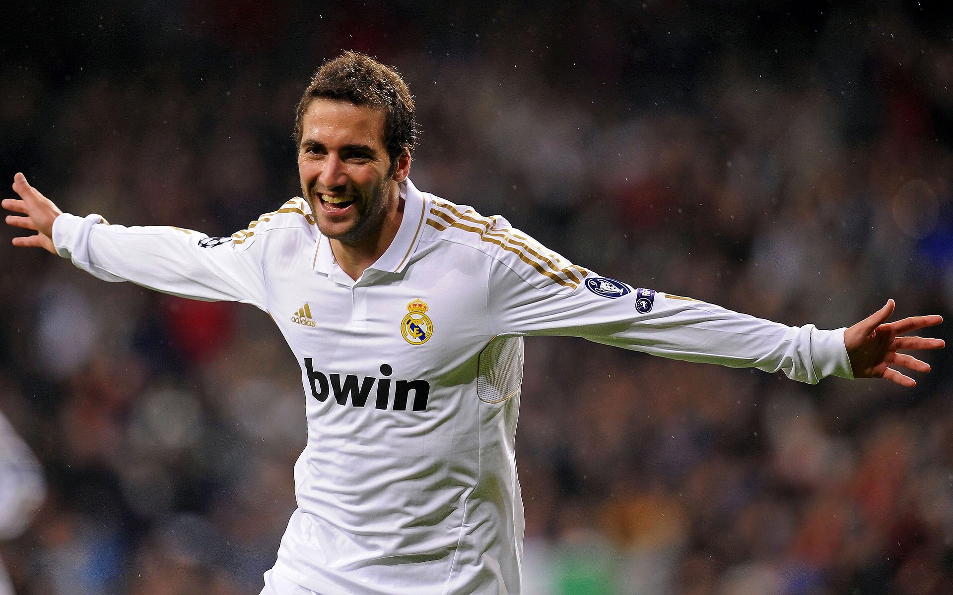 爱游戏 电竞-英超神级反击：速度与力量的完美结合，英超防守反击的球队